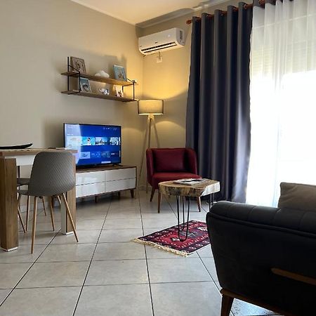 Numa Apartament Vlore Bagian luar foto