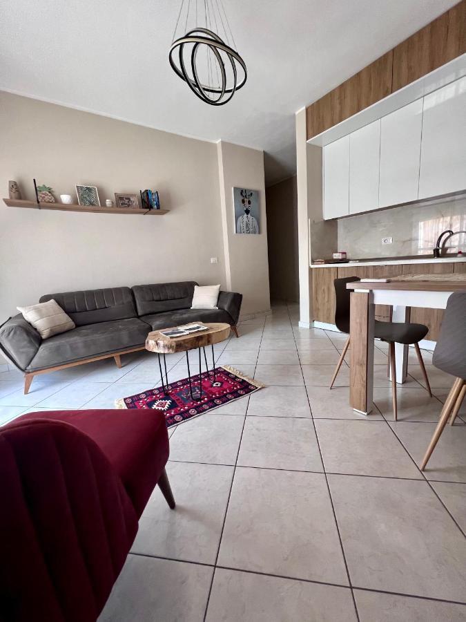Numa Apartament Vlore Bagian luar foto