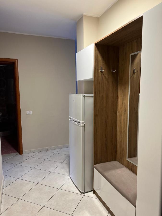 Numa Apartament Vlore Bagian luar foto